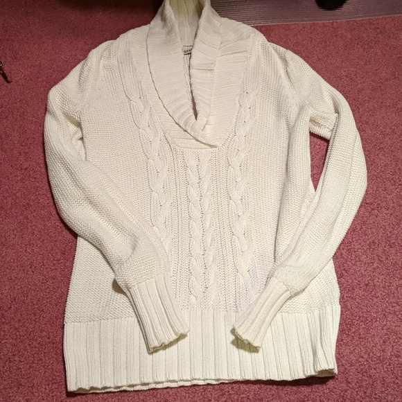 Old Navy Sweaters - Old navy knit sweater